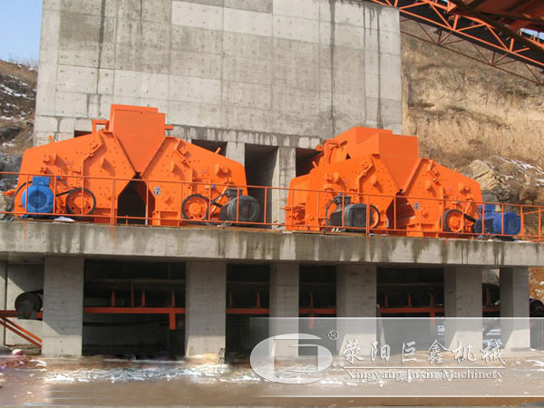 鵝卵石制沙機生產(chǎn)現(xiàn)場 鵝卵石制沙機生產(chǎn)現(xiàn)場