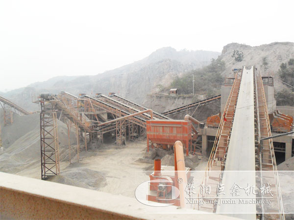 大型石料生產(chǎn)線客戶(hù)現(xiàn)場(chǎng)圖