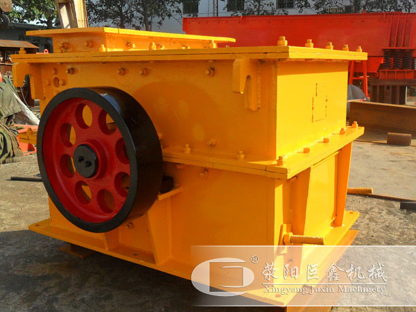 環(huán)錘式破碎機廠區(qū)展示圖