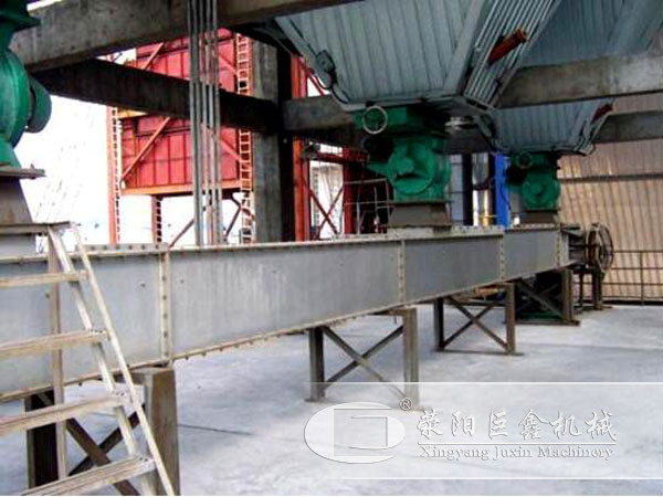 FU型鏈?zhǔn)捷斔蜋C(jī)客戶現(xiàn)場