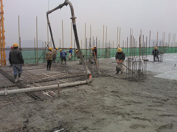 混凝土使用現(xiàn)場(chǎng)