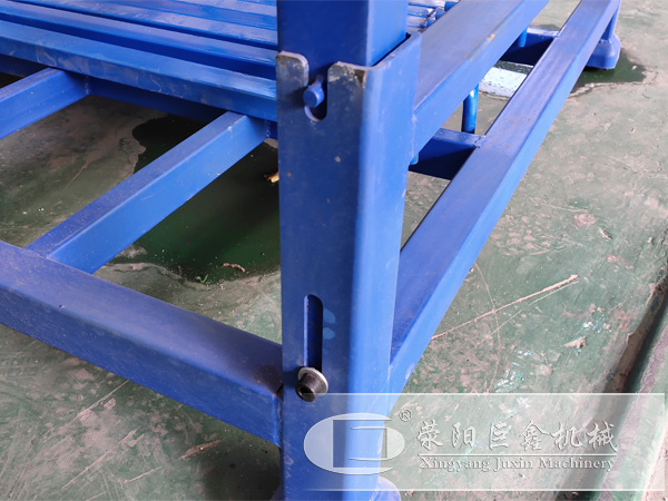 可折疊堆垛架折疊堆放展示圖 可折疊堆垛架底座組裝