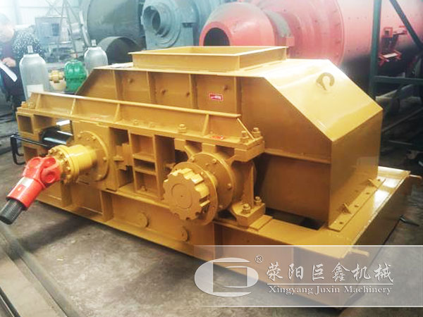 全液壓對輥制沙機(jī) 全液壓對輥制沙機(jī)